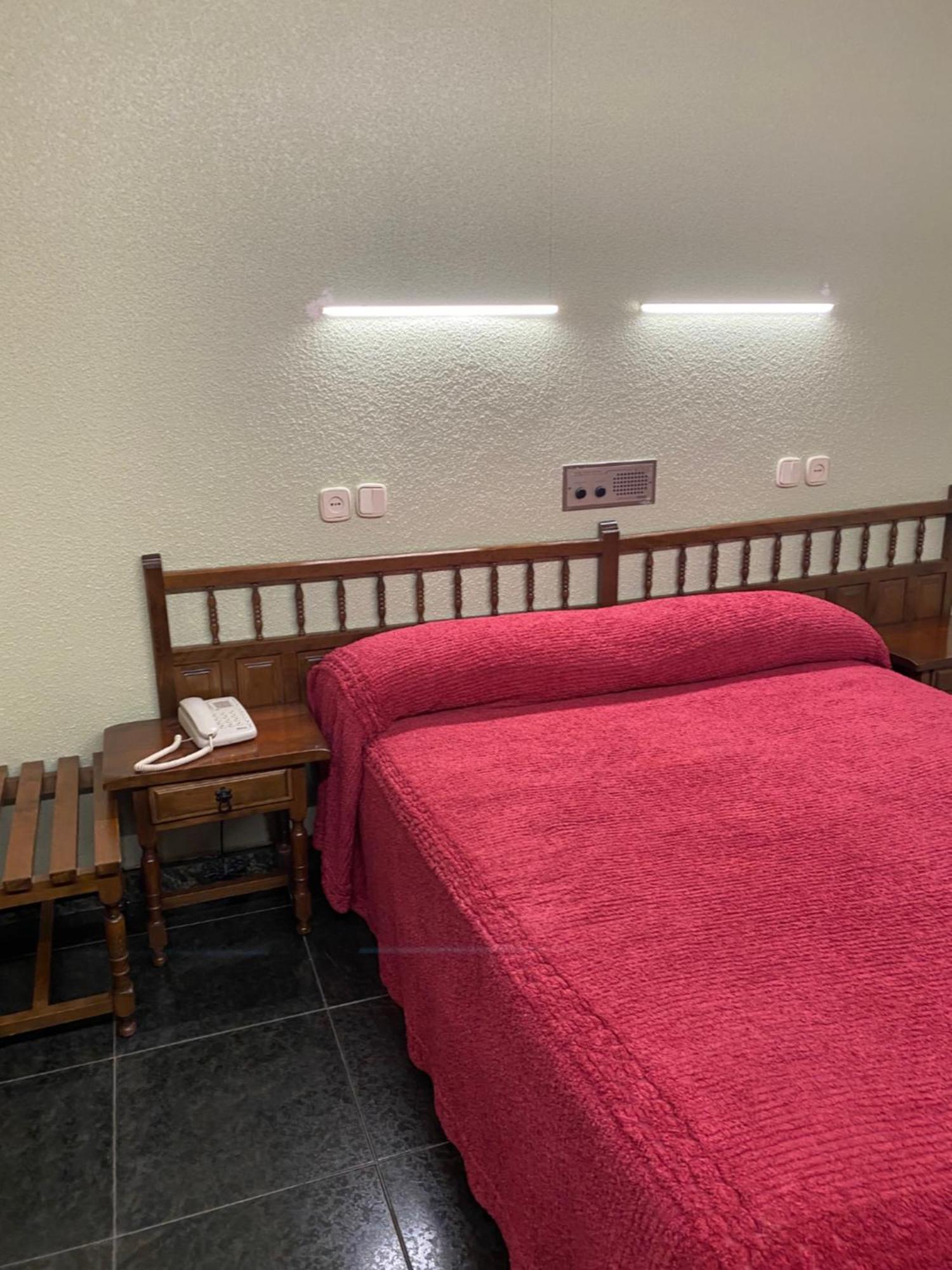 Hotel Folch Sant Julià de Lòria الغرفة الصورة