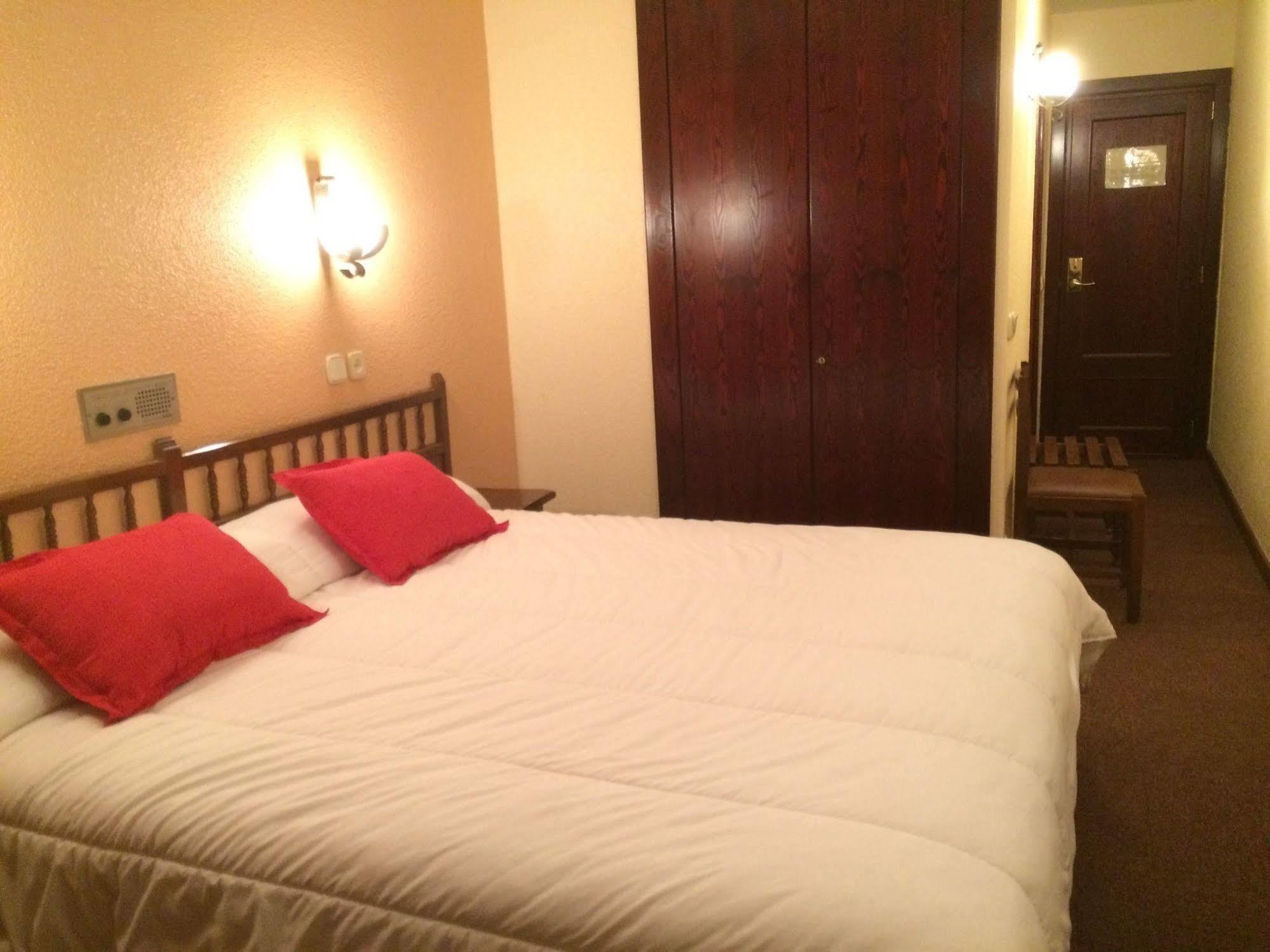 Hotel Folch Sant Julià de Lòria المظهر الخارجي الصورة