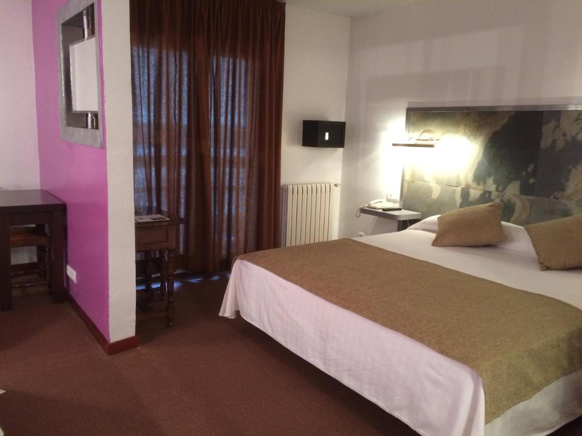 Hotel Folch Sant Julià de Lòria المظهر الخارجي الصورة
